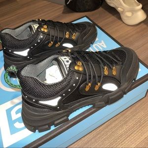 Men’s US 10.5 Gucci Flashtrek Sneakers